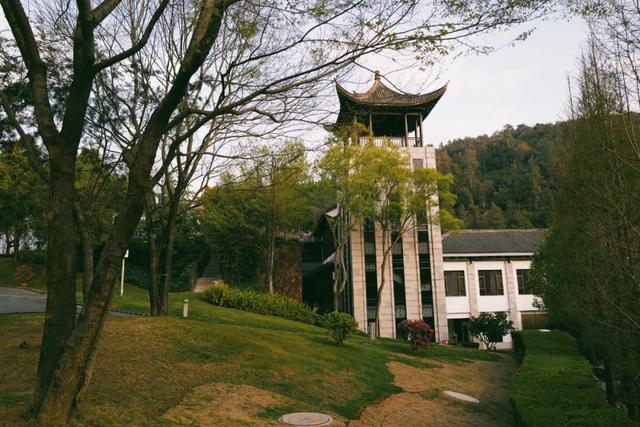 腾冲哪里的温泉比较好泡，想在国内舒服泡温泉