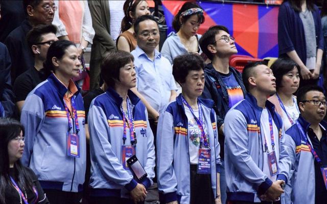 女排队员香港移民四夺女排世界冠军巅峰时期移居德郑美珠离婚真相