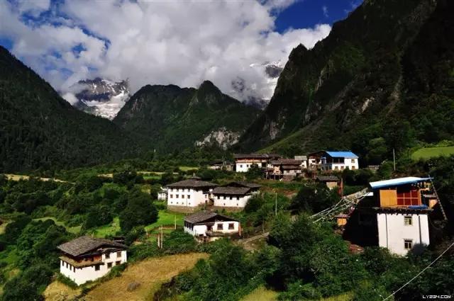 雨崩徒步攻略，探寻如梦如幻诗意般的世外桃源
