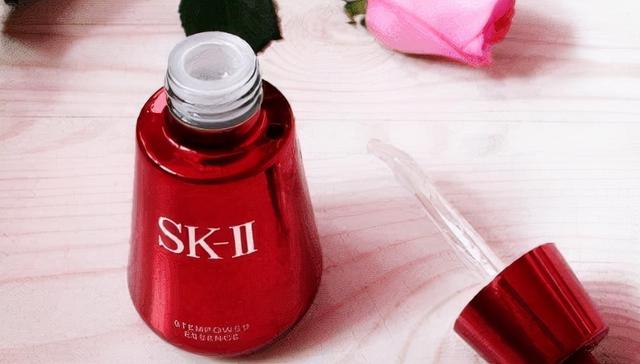 抗衰护肤品哪个最有效，自用过最好用的8款抗衰老护肤品