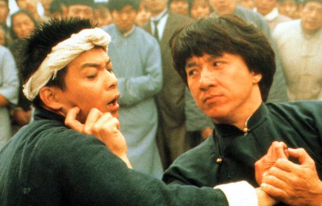 王群演唱黄飞鸿，一样演黄飞鸿成龙