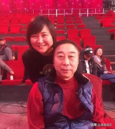  贾玲三十五岁近照，小品演员贾玲今年多大岁数
