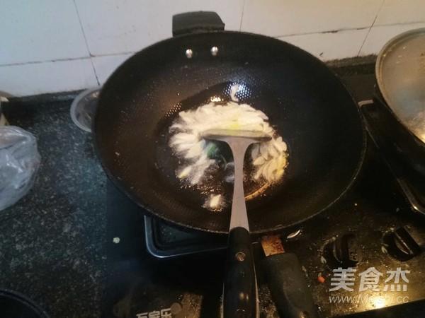 正确泡发干腐竹的方法，最忌直接丢在水里就泡