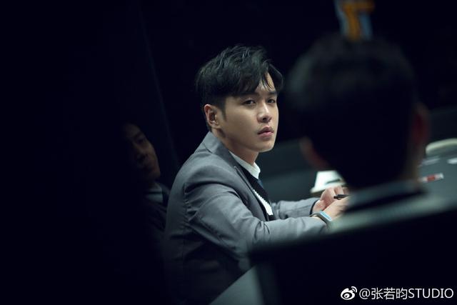 有一种避嫌叫张若昀上春晚，张若昀和唐艺昕公开后首次同台