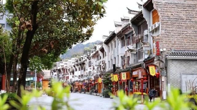 6月份适合旅游的古镇，4月最适合去的24个古镇