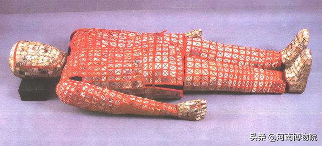 金缕玉衣的发现过程，国宝品鉴金缕玉衣