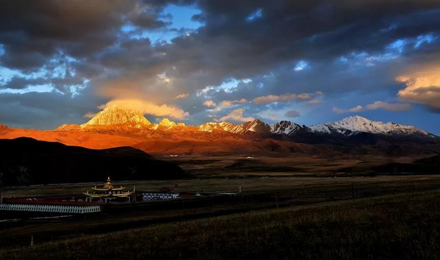 甘孜州十大旅游景点介绍，四川新晋4A级景区盘点