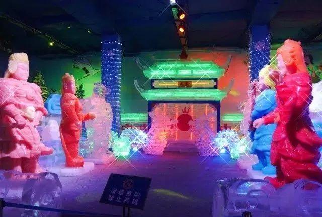 山东哪里有冰雪大世界，山东青州游客冰雪世界享清凉