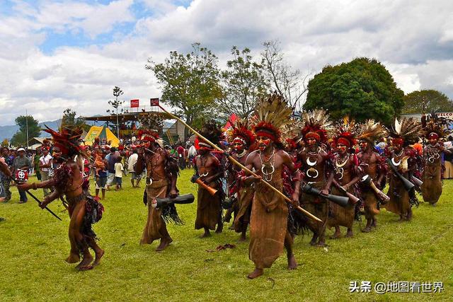 巴布亚新几内亚地图，阿尔及利亚边界开放（第二大岛上的国家巴布亚新几内亚）
