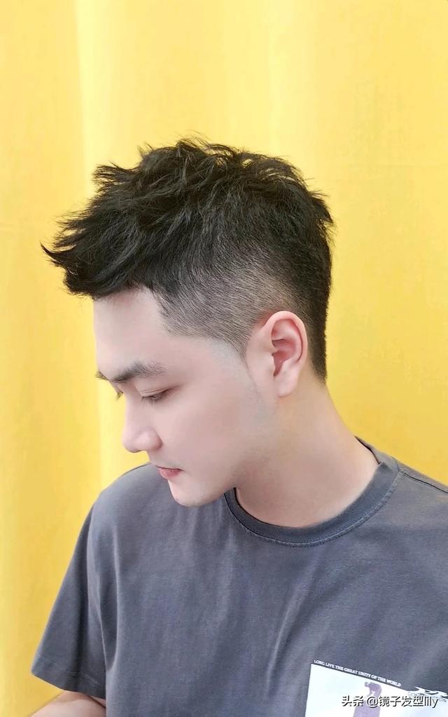 好看又符合学生标准的发型，13款很适合大学生的发型