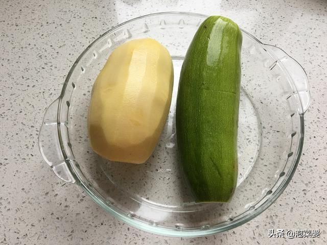 朝鲜族酱汤的酱是怎么做的，延边人眼中的传统菜品