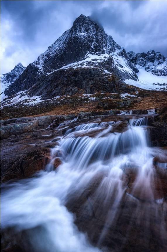 后期全景接片及堆栈操作，并不一定需要昂贵的移轴镜头一样做到