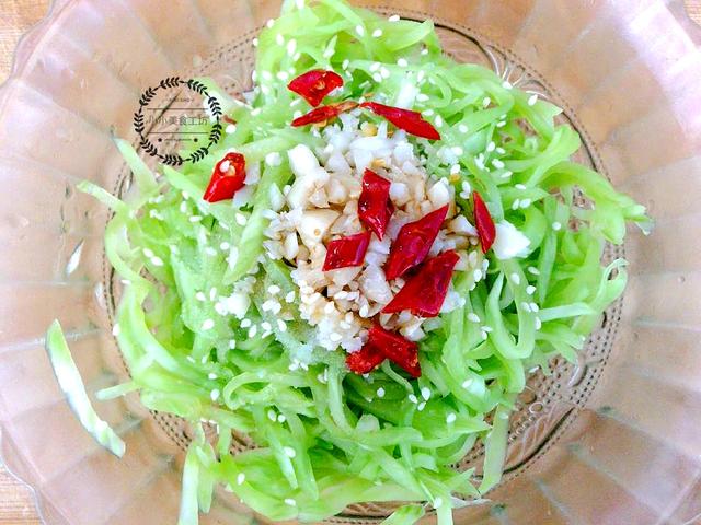 凉拌笋丝的做法，笋丝凉拌正宗做法（做出的#夏日开胃餐#凉拌笋丝越吃越香）