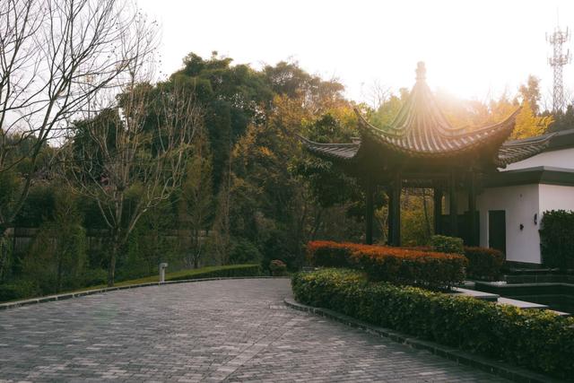 腾冲哪里的温泉比较好泡，想在国内舒服泡温泉