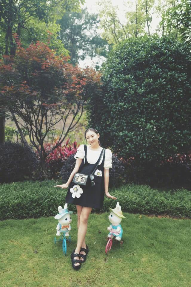 何雯娜曬全家福！慶祝女兒出生150天，正面照和爸爸太相似 娛樂八卦吃瓜 第3张