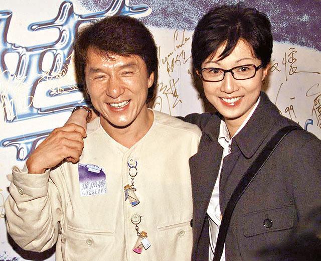 成龙现在多少岁，成龙从年轻到现在（成龙1岁到40岁罕见照）