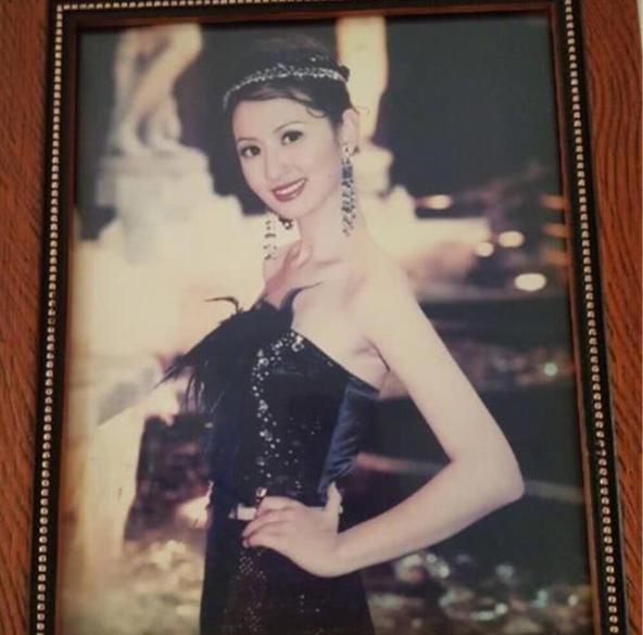 老爸老妈兄弟姐妹，张萌颜值巅峰图