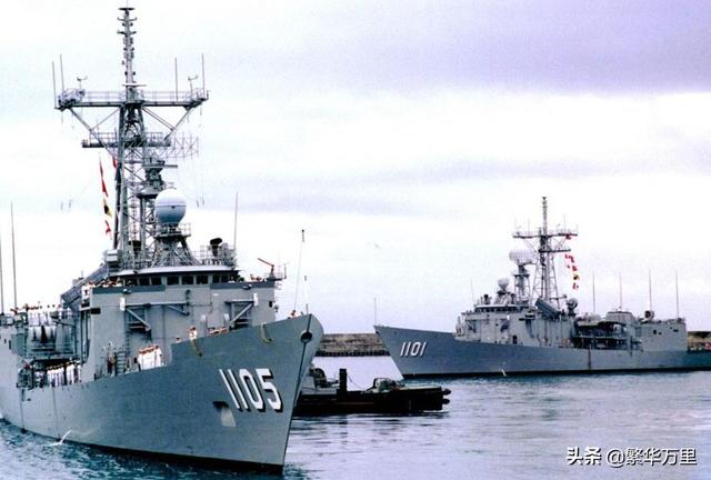 052d驱逐舰到底有多强，海峡对岸的4艘基德级驱逐舰