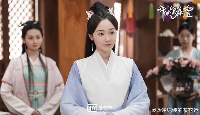 盛朗熙 小龙女，张天爱因为哪部网剧爆红