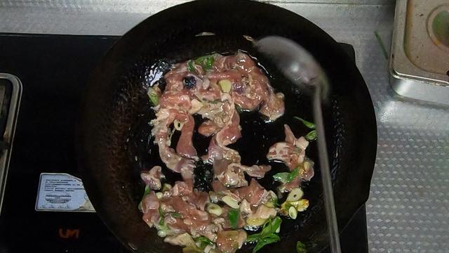 粉皮靠肉的家常做法，粉皮靠肉 最正宗的做法