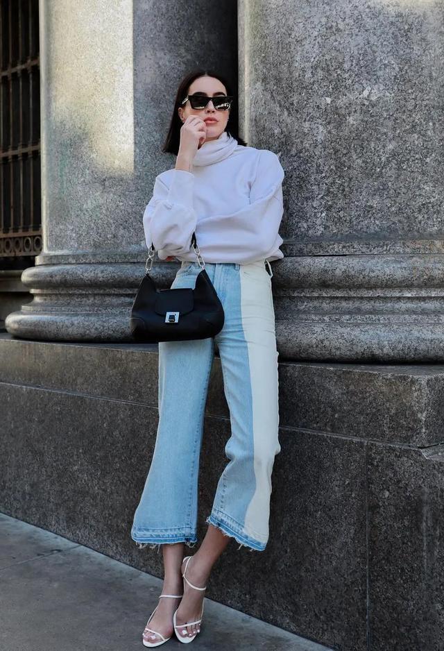 今年春天喇叭裤怎么穿才时髦，今年“封神”的喇叭裤更香