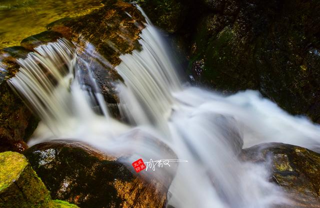 低山区特色是水，鸡笼山特点（牛背梁：低山区特色是水）