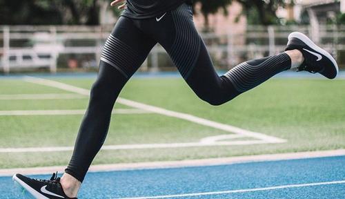 正确的跑步姿势，正确跑步姿势和标准跑姿（正确的跑步姿势你Get了吗）