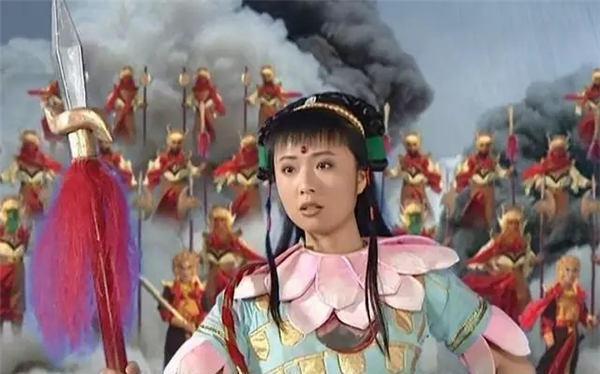 西游记里的哪吒三头八臂，哪吒并不是皇帝的儿子