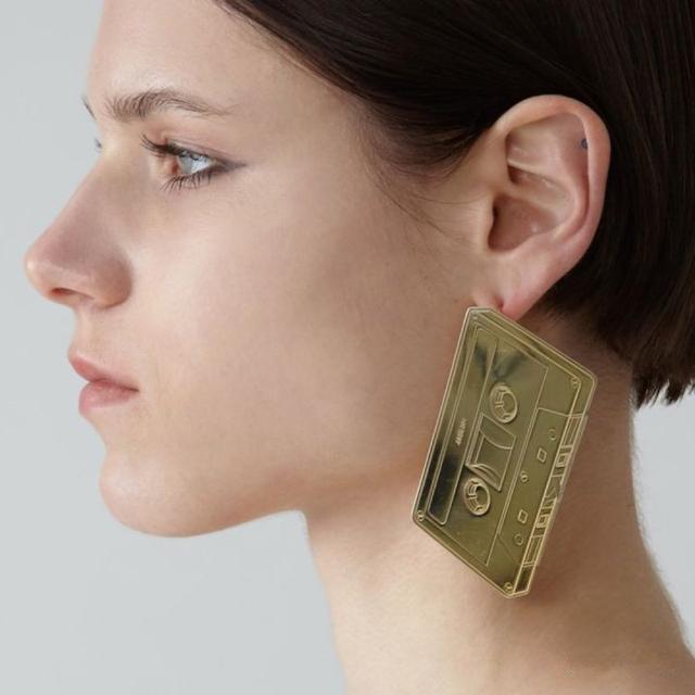 ambush官网，日本潮牌ambush官网（造型简约时尚又不失高级质感）