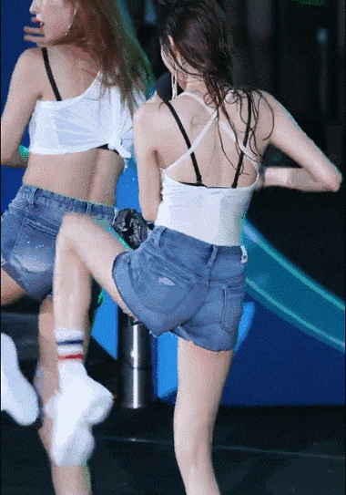 眉清目秀的女生标准长相，有这4个特点的女生