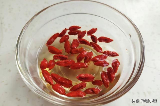 水煮荸荠的最佳吃法和做法，小厨教你荸荠好吃的做法