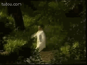 哈尔滨最帅的一批老男人，他是八十年代初银幕第一帅哥夜幕下的哈尔滨之