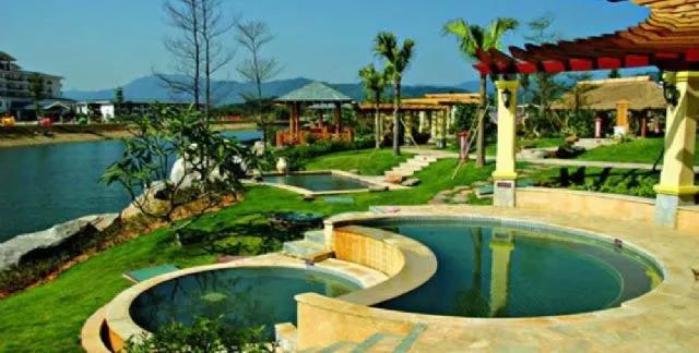 北京最近冬季泡温泉好去处，北京10大温泉度假村等您