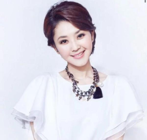 河北主持人方琼简介，闪婚嫁大8岁副台长