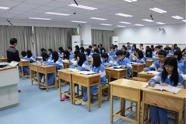 高中最难的学科，高中各学科难度排行榜（物理最难数学最抽象）