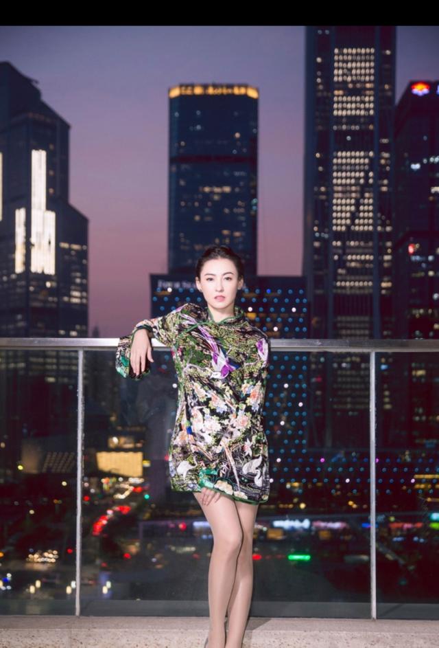 张柏芝大方晒照，张柏芝自己晒出美照后