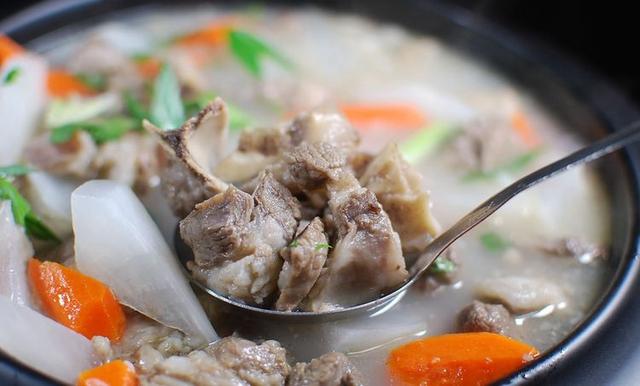 炖羊肉不能放什么调料，炖羊肉不能放哪几种调料