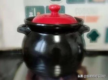 猪肝的煮法与操作，猪肝怎么煮好吃又简单又营养（白水猪肝家常做法）