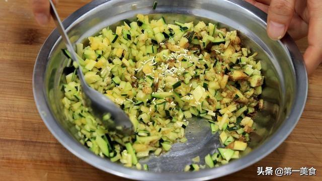 5分钟教你做好吃的早餐饼，五分钟快手营养早餐饼