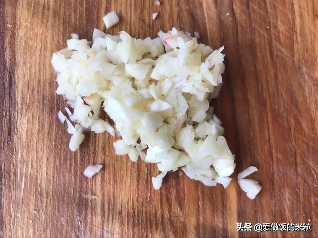 凉拌田七菜的做法，饭店的名菜凉拌田七为什么好吃（凉拌田七菜正宗做法）