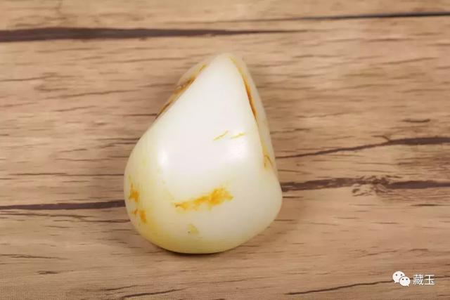 和田玉有什么特点，和田玉各种玉的特点（新疆和田玉的七大特点）