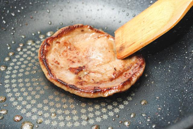 顶诺牛排和大希地牛排哪个好，口碑与销量该选哪个