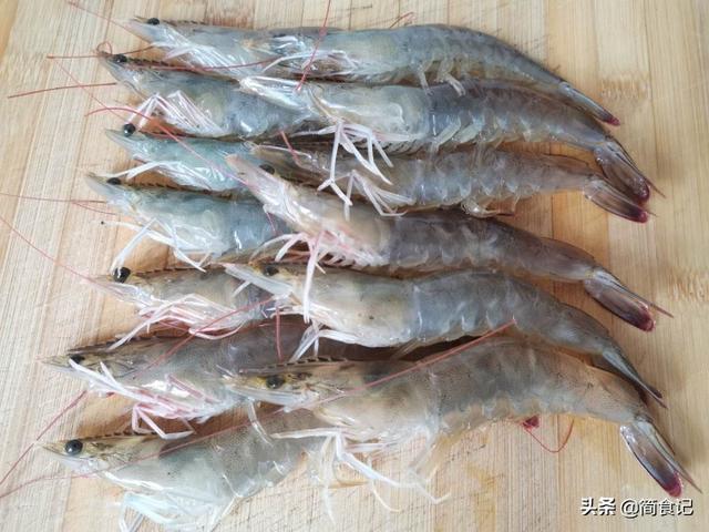 冻虾如何煮才能煮的软，老渔民：学会3个技巧