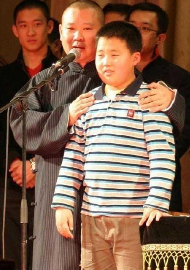 郭麒麟亲妈去哪里了，郭麒麟生母胡中惠长啥样