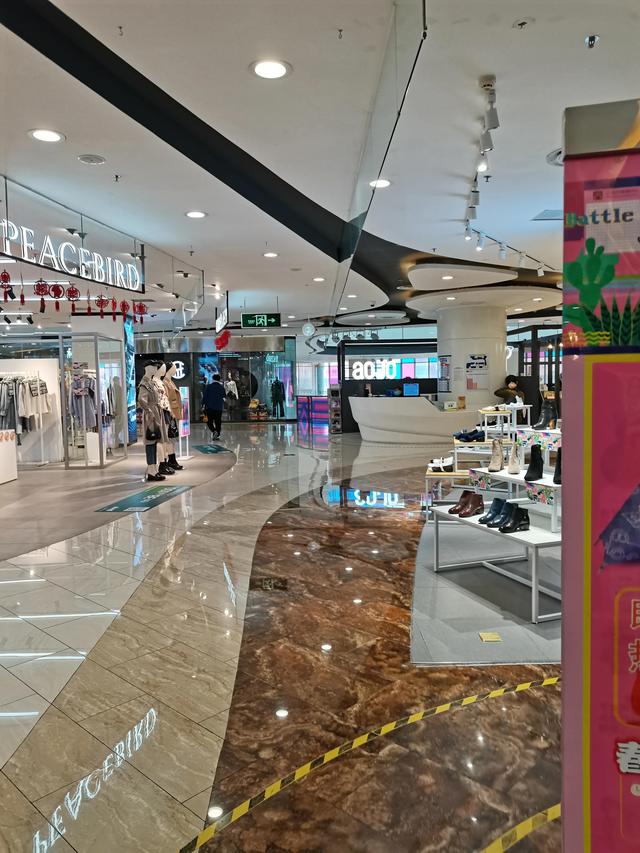 王府井在哪个区，洛阳王府井百货在哪个区（Zara在王府井开了亚洲最大门店）