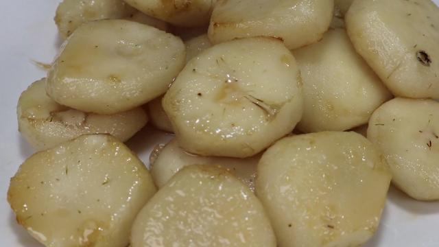 马蹄怎么去皮最干净，马蹄去皮这么简单