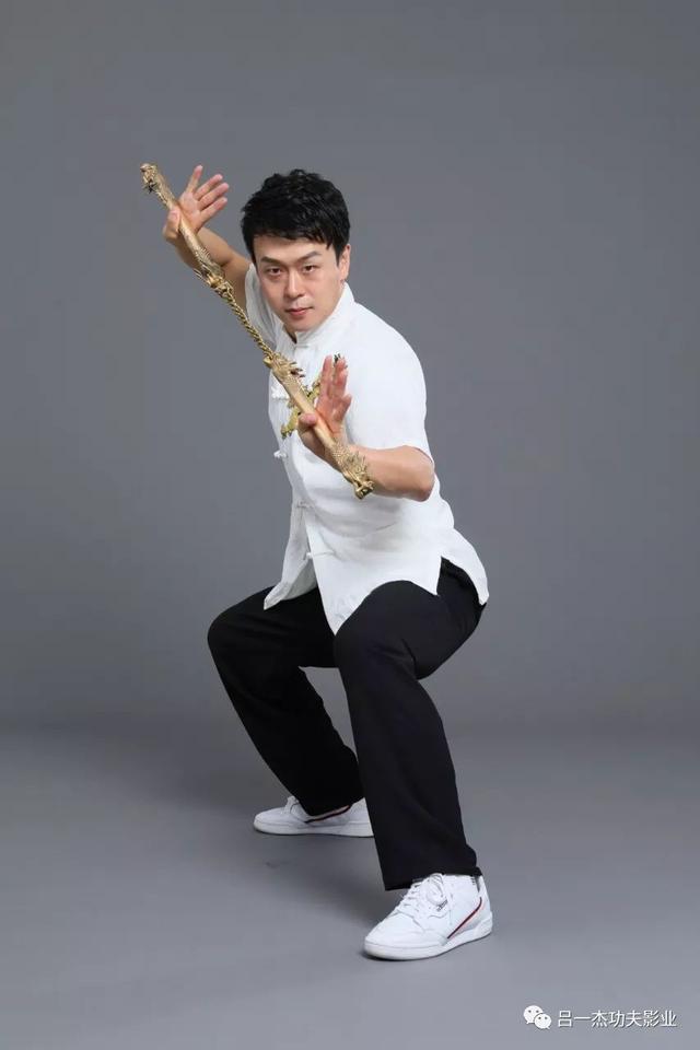 合肥吕一杰双节棍，吕一杰双节棍教练员培训寒假班开课啦