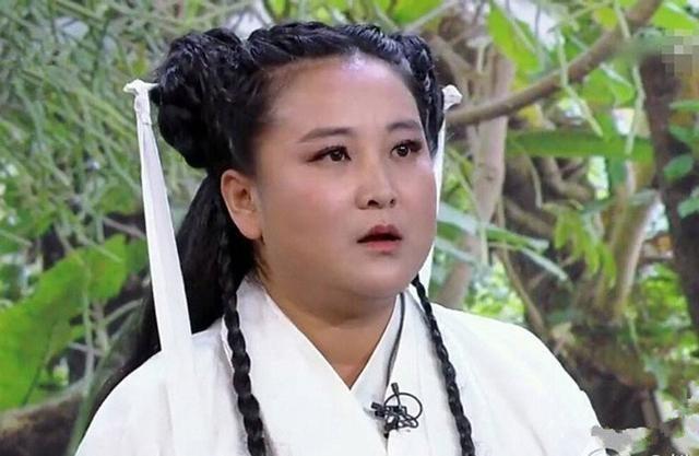 贾玲综艺大开场，从小剧场走进大舞台