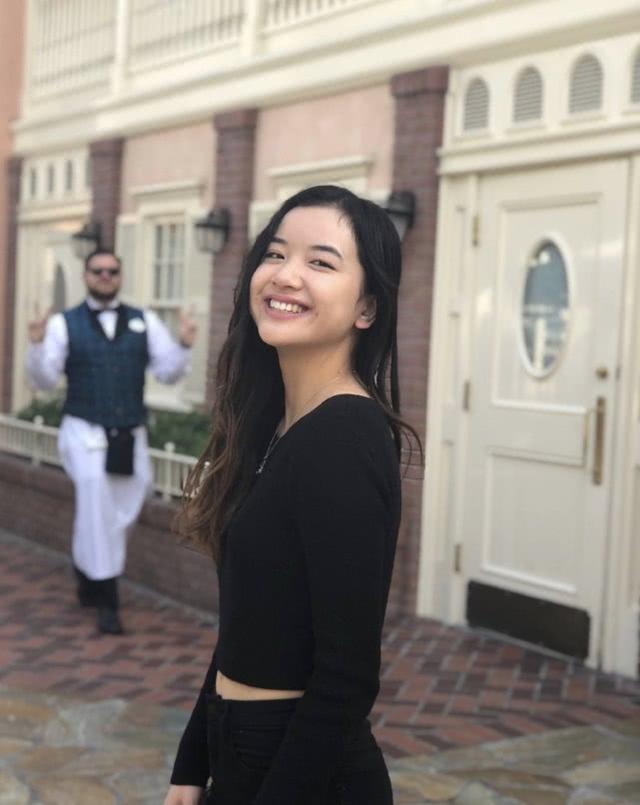 陳沖曬21歲大女兒照片，慶祝女兒哈佛畢業，學霸女兒長相清純可人 娛樂八卦吃瓜 第5张
