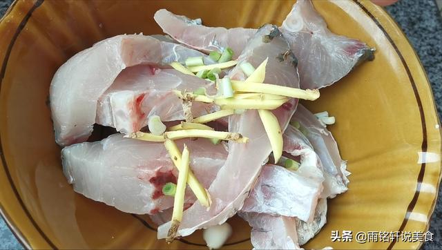 草鱼怎么做才好吃，草鱼怎么做才好吃下饭（没想到草鱼还有这么多种吃法）